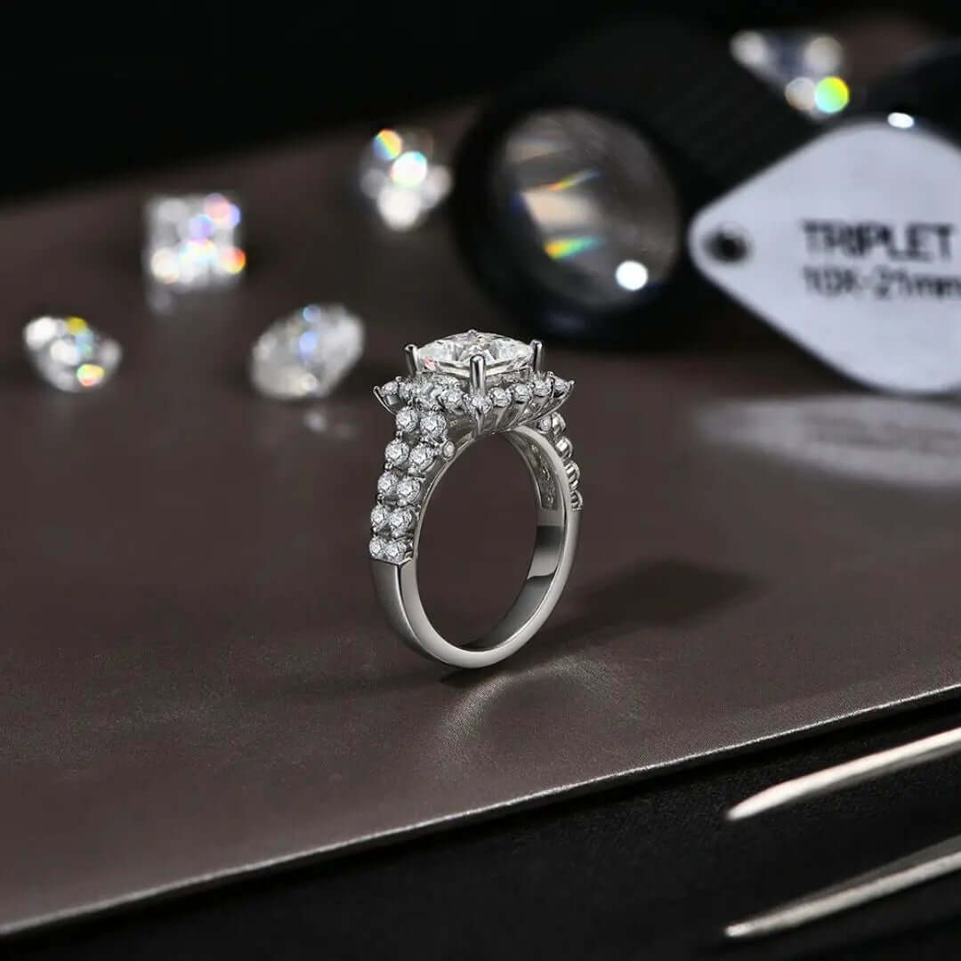 Amarélle d’Or – Moissanite Luxe Ring Amora Maison