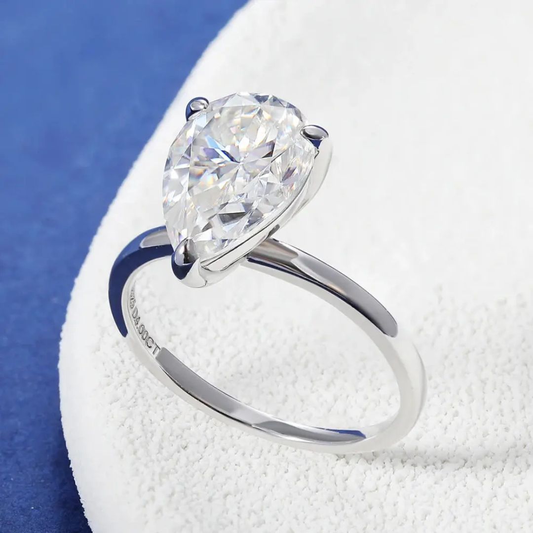 Aqua Serenade - Moissanite Verlovingsring 18k Wit Goudplating 1-4CT
