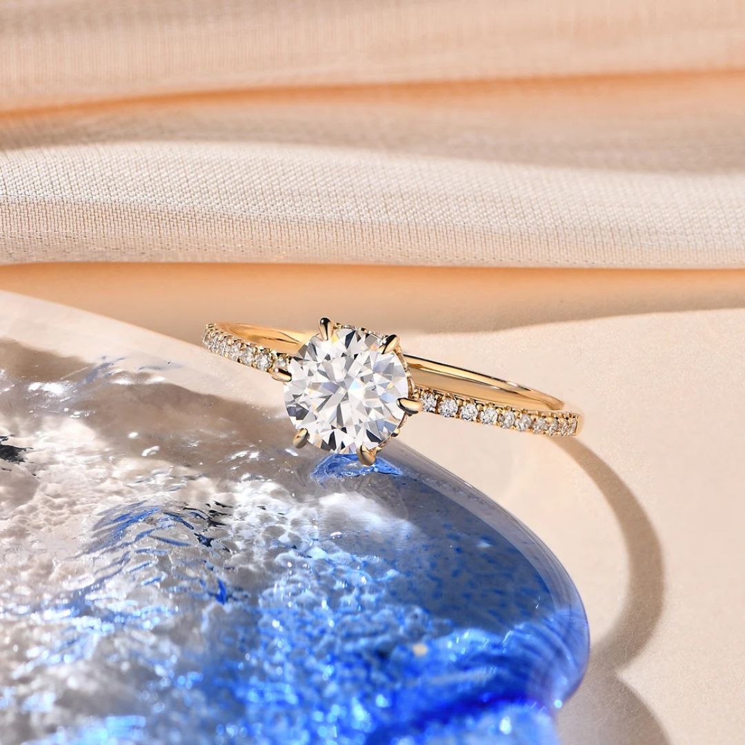 AstraLume - 10k Goldplated Moissanite Verlovingsring