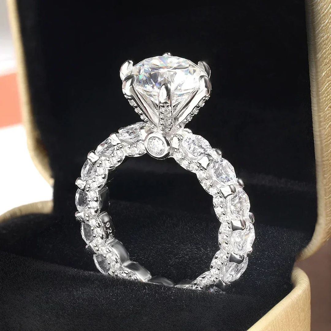 Astrielle Eternity - High End Moissanite Ring