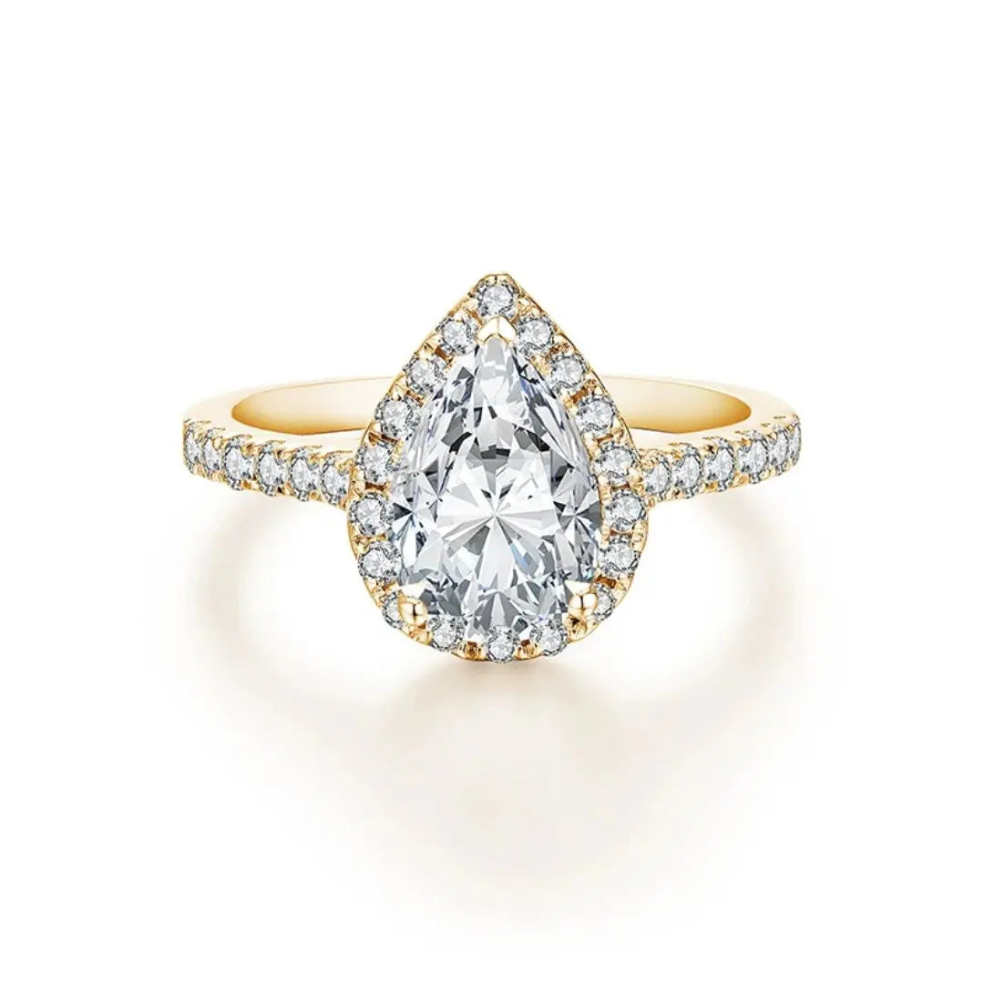 Aurelia Doré - Peer Cut Moissanite Ring Amora Maison