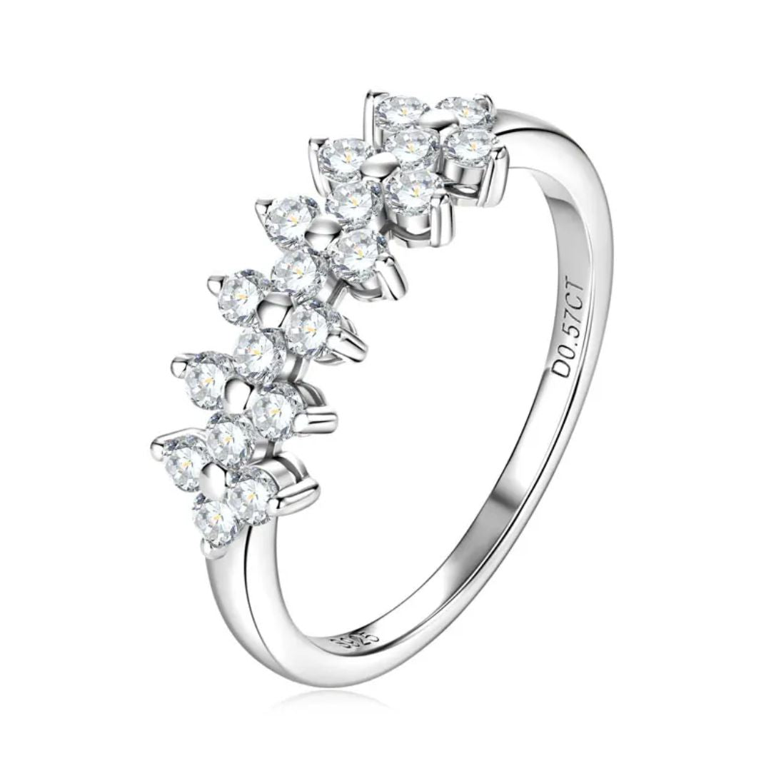 Aurora Bloom - Luxe Moissanite Ring