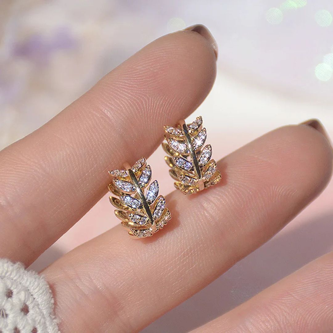 Aurora Leaf – Luxe Moissanite Hoop Oorbellen