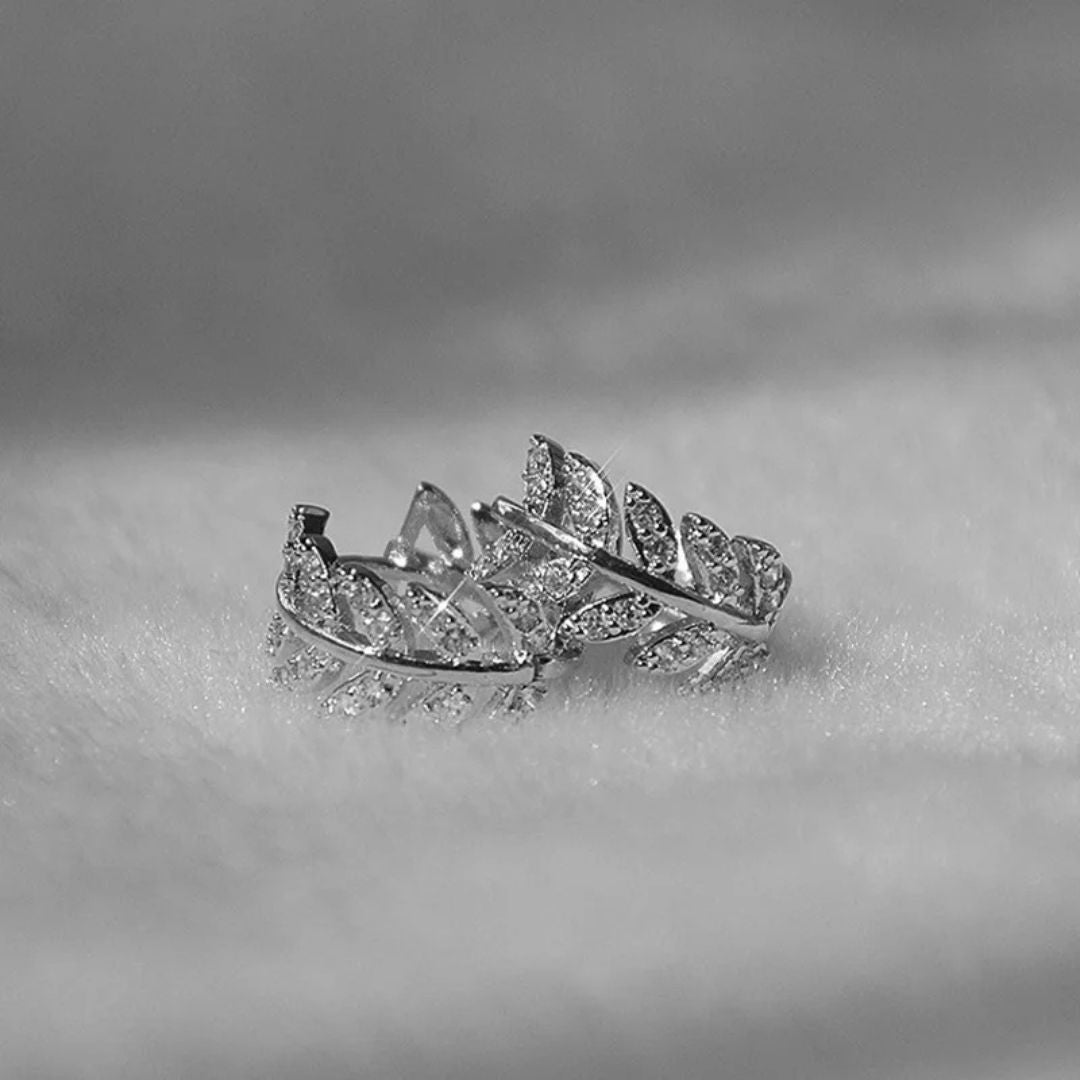 Aurora Leaf – Luxe Moissanite Hoop Oorbellen