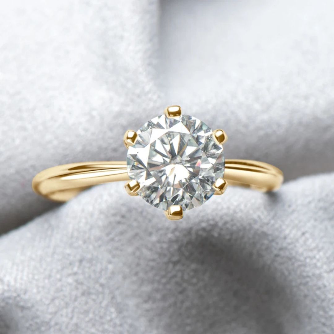 Aurum Éclat - 14k Goldplated Moissanite Ring