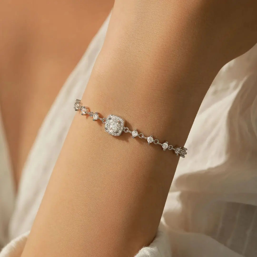 Celestia Halo – Luxe Moissanite Armband Amora Maison