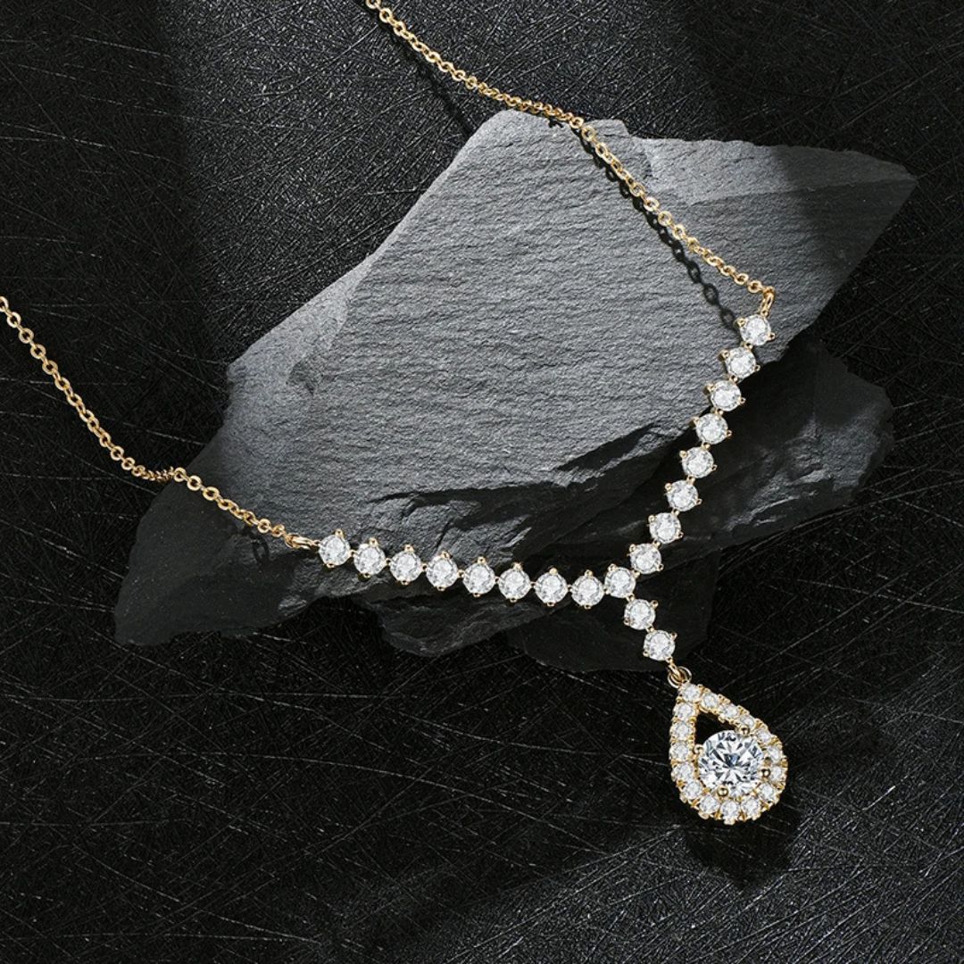 Éclat de Lune – Luxe Moissanite Lariat Halsketting
