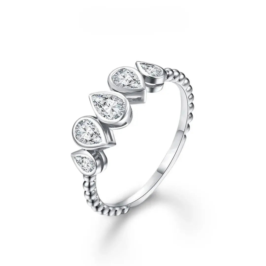 Eternal Glow - Moissanite Ring met Goldplating Amora Maison