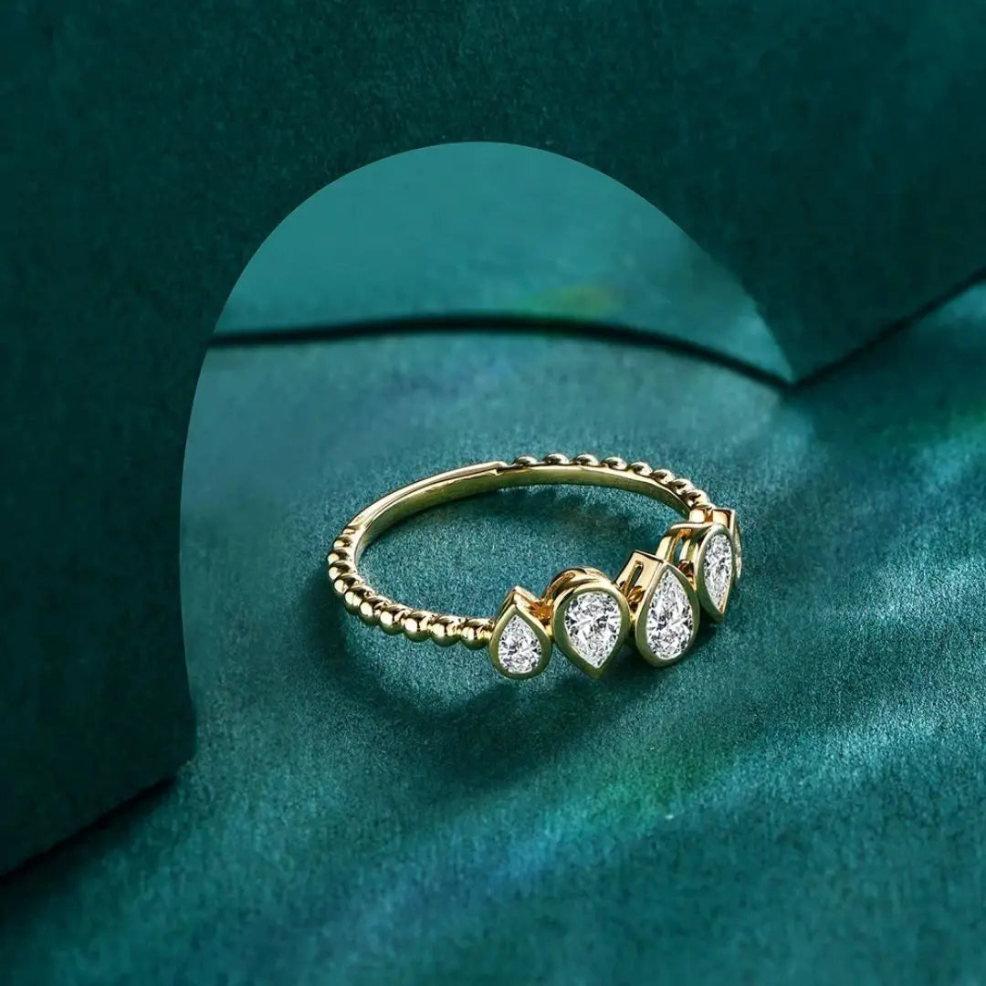 Eternal Glow - Moissanite Ring met Goldplating Amora Maison