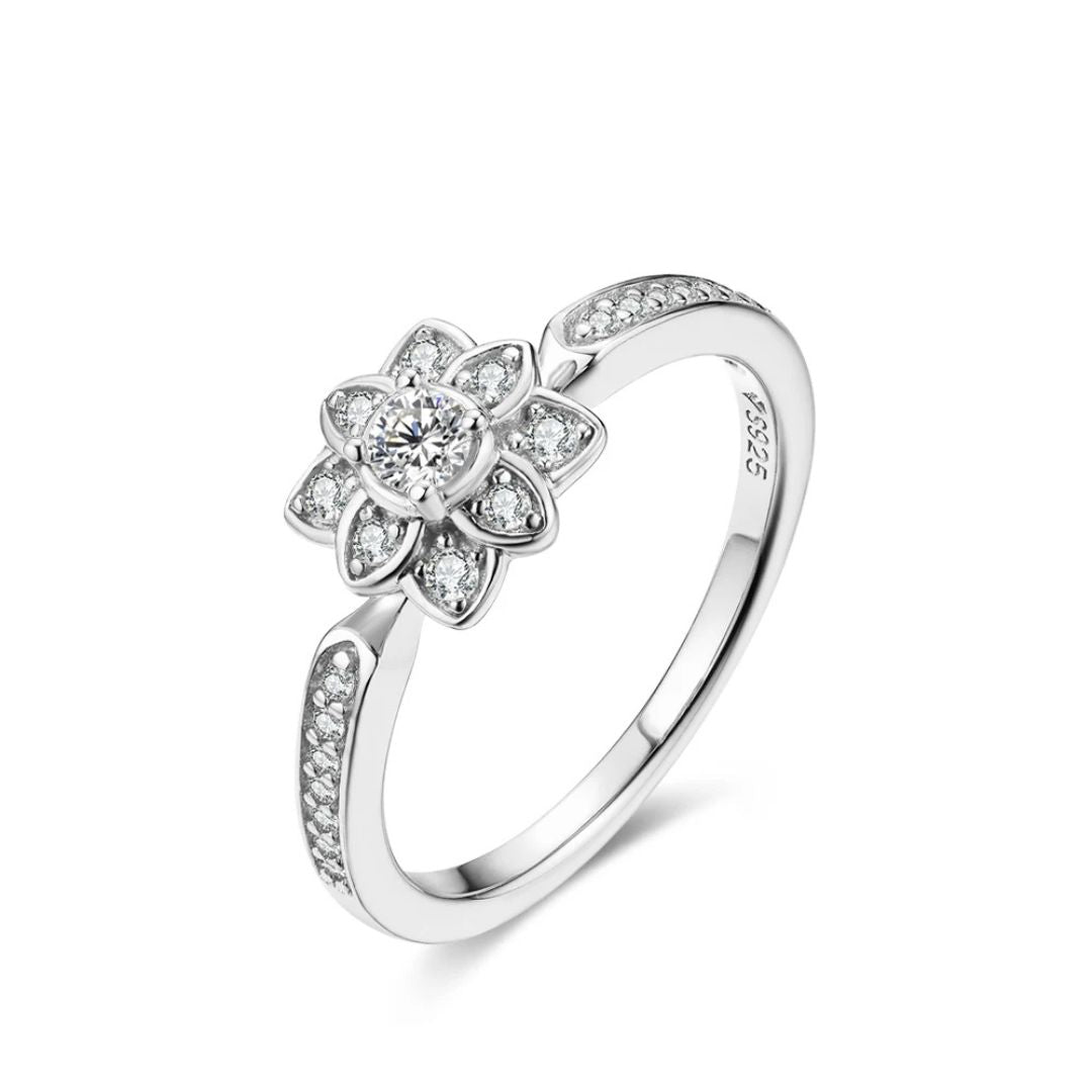 Flora Brilliance - S925 Zilveren Moissanite Bloem Ring Dames 0.3CT