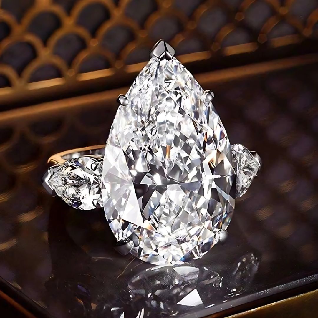 Imperial Cascade - Luxe 8CT Moissanite Verlovingsring 18k Goud Verguld Dames