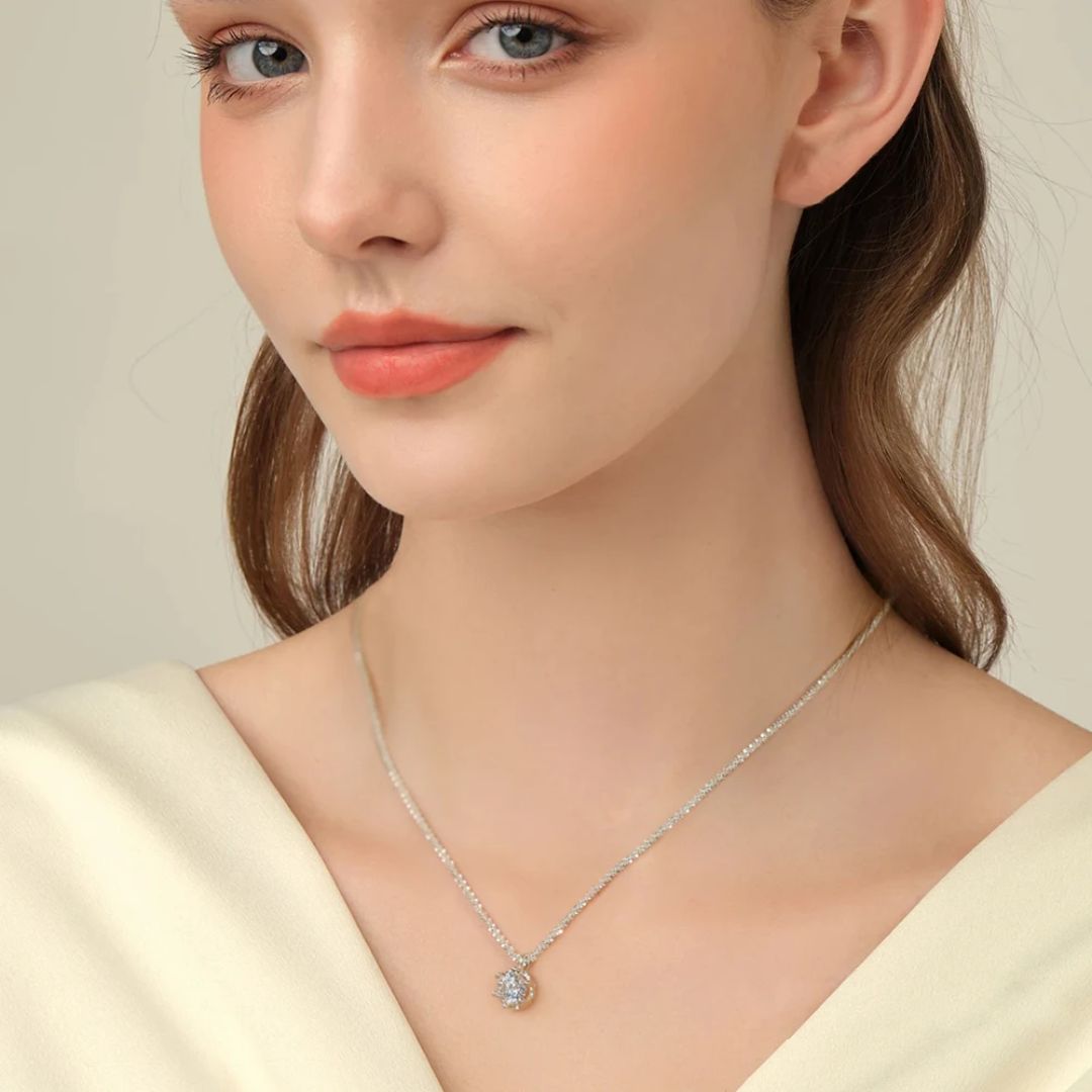Liora Grace - Moissanite Halsketting met Wit Goudplating
