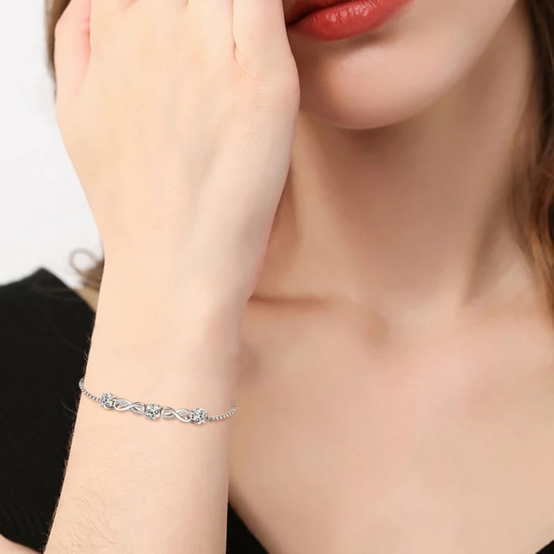 Lumiéle Éternité – Luxe Moissanite Infinity Armband