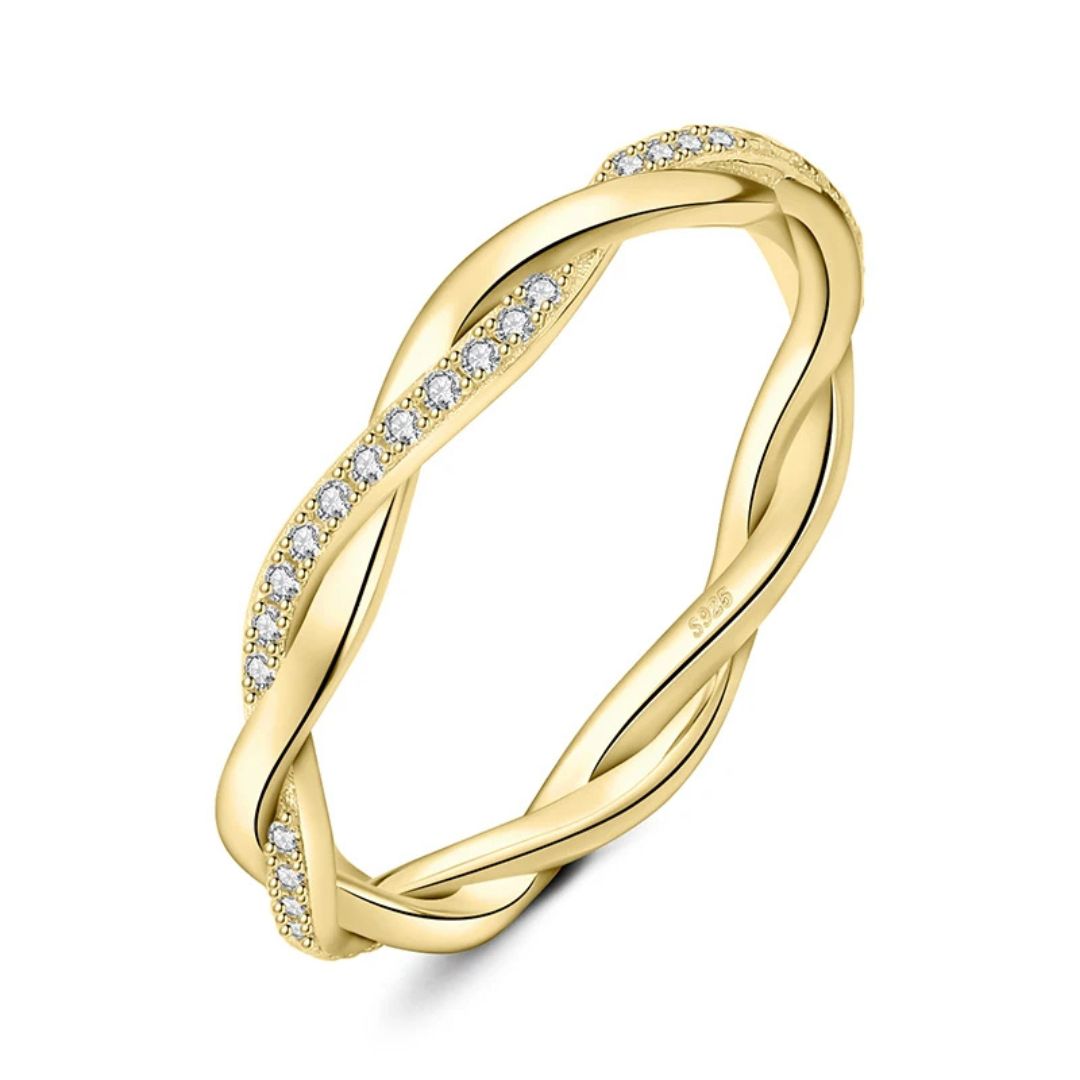 Lumière Éternelle – Luxe Moissanite Infinity Ring