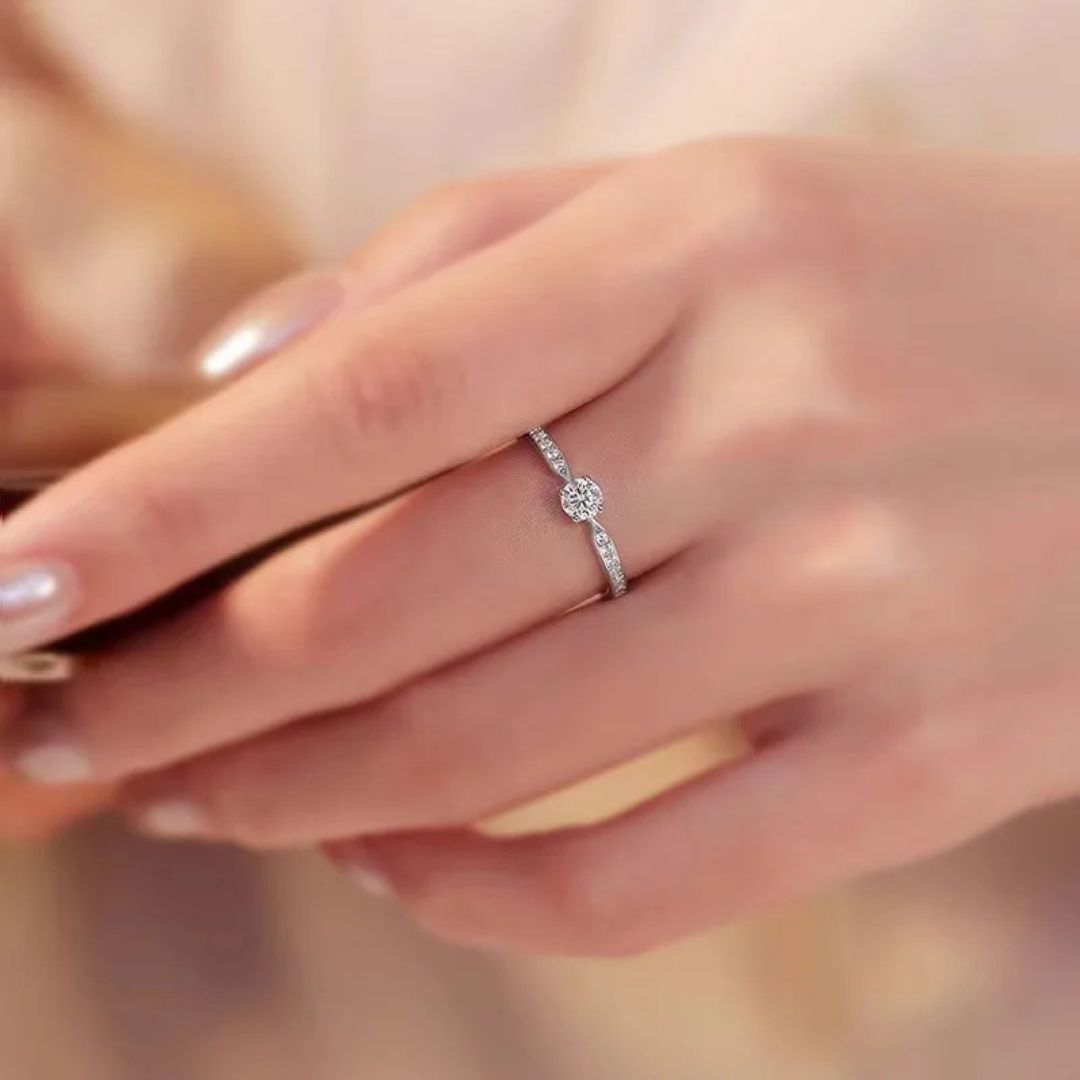 Lumina Charm - Zilveren Moissanite Ring Dames 0.3CT Rhodium Wit