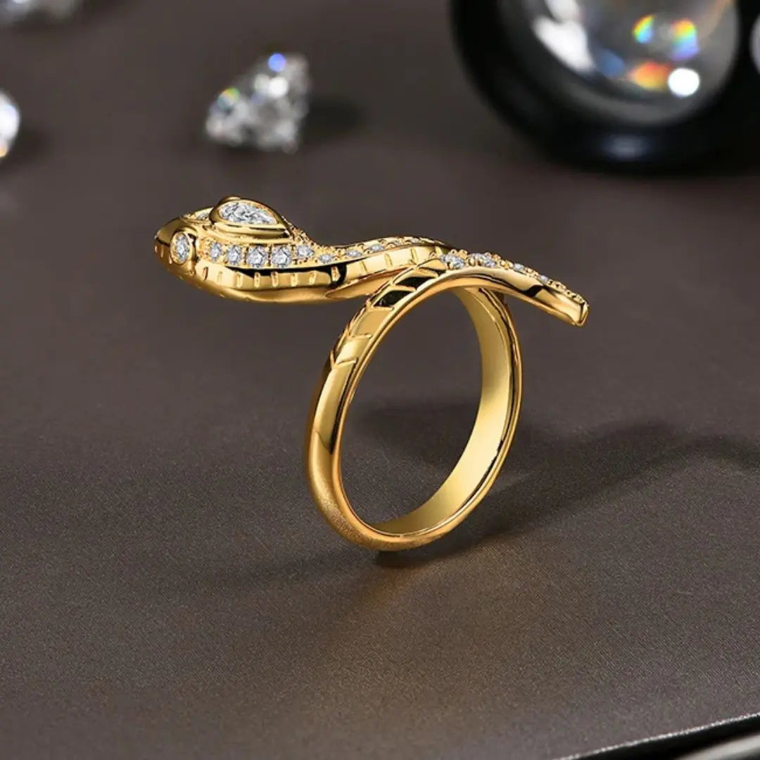 Orion Serpent - Moissanite Ring met 14k Goldplating Amora Maison