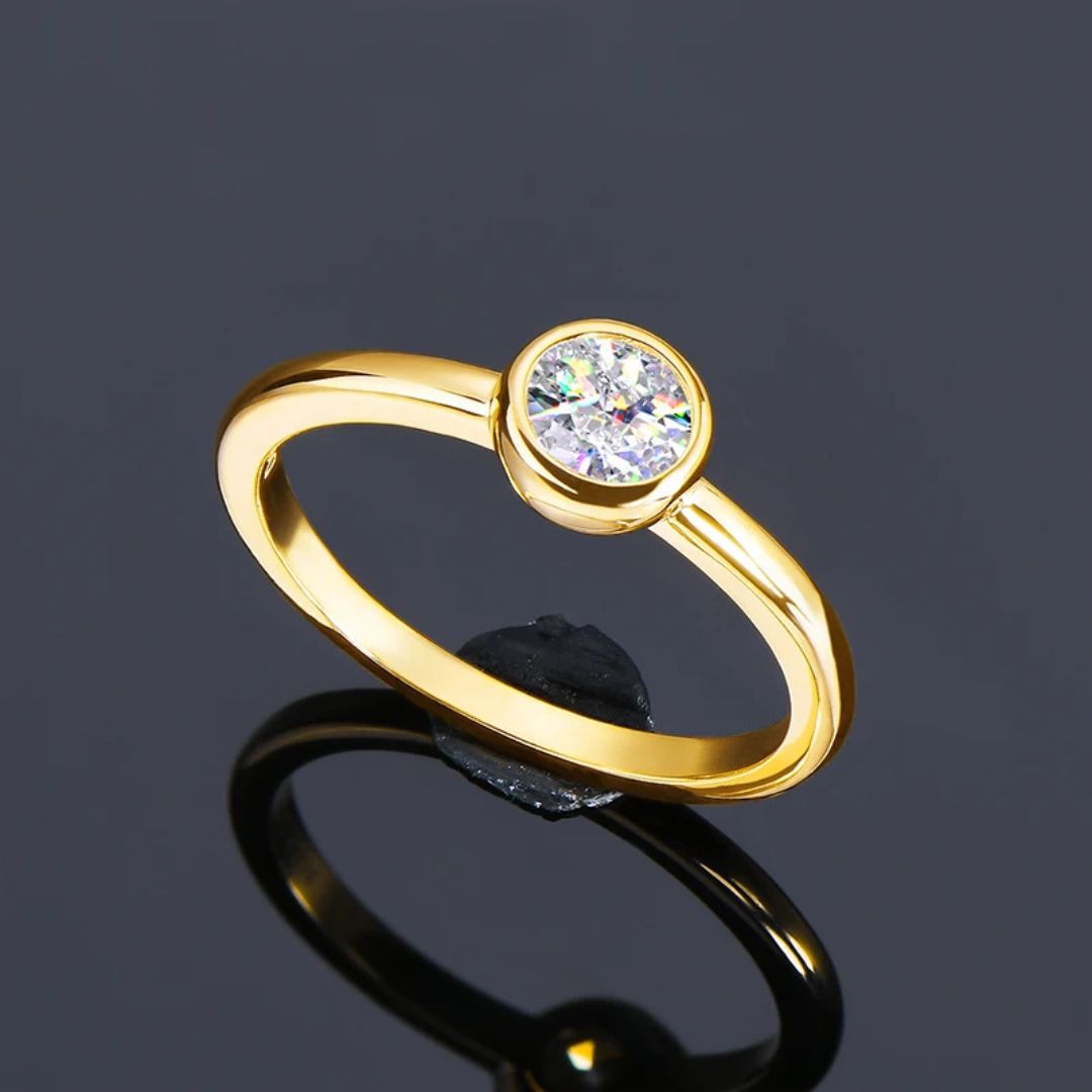 Solara Vow - 18k Goldplated Moissanite Solitaire Ring Dames 0.5CT