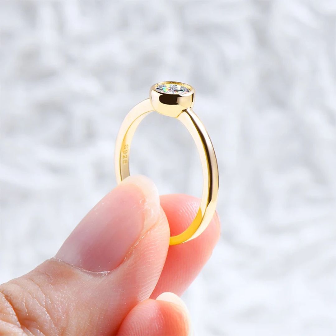 Solara Vow - 18k Goldplated Moissanite Solitaire Ring Dames 0.5CT