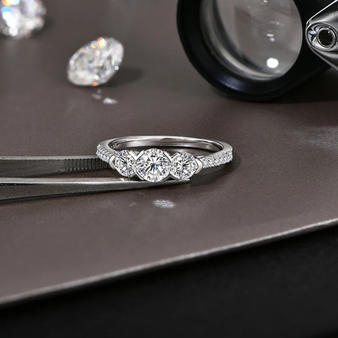 Timeless Devotion - 18k Goldplated Moissanite Verlovingsring