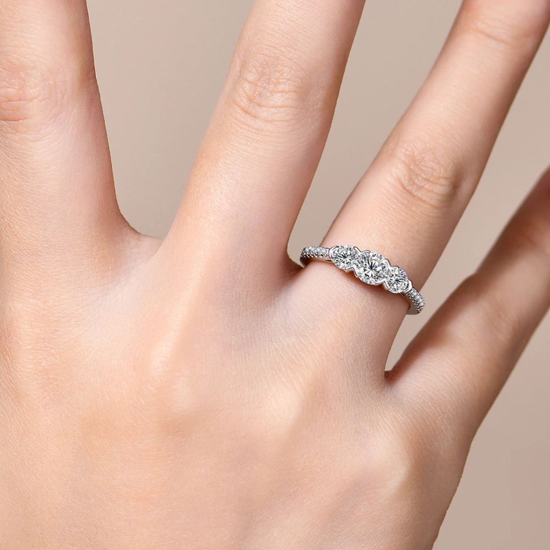 Timeless Devotion - 18k Goldplated Moissanite Verlovingsring