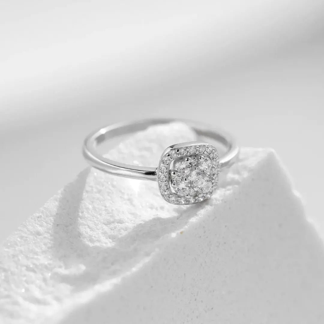 Velmora Ring - Zilveren Moissanite Ring Amora Maison