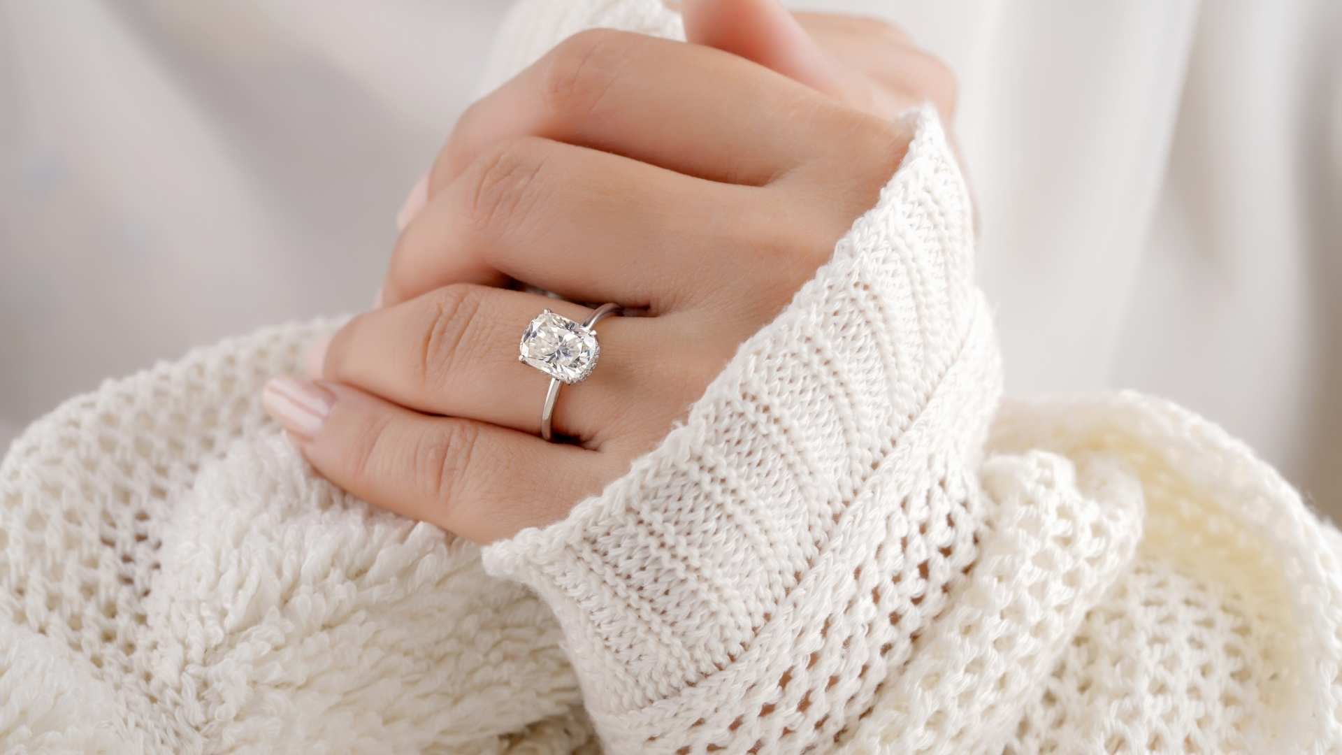 Waarom Moissaniet het Perfecte Alternatief is voor Diamant (Spoiler: Het Schittert Meer én Laat Je Portemonnee Lachen!)