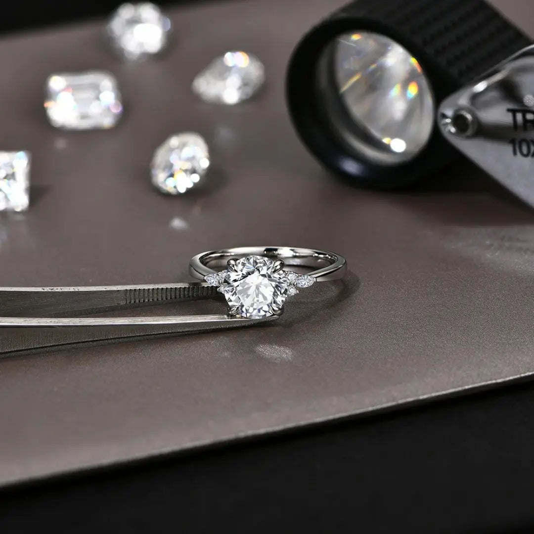 Aurelia Amor – Goldplated Luxe Moissanite Ring Amora Maison