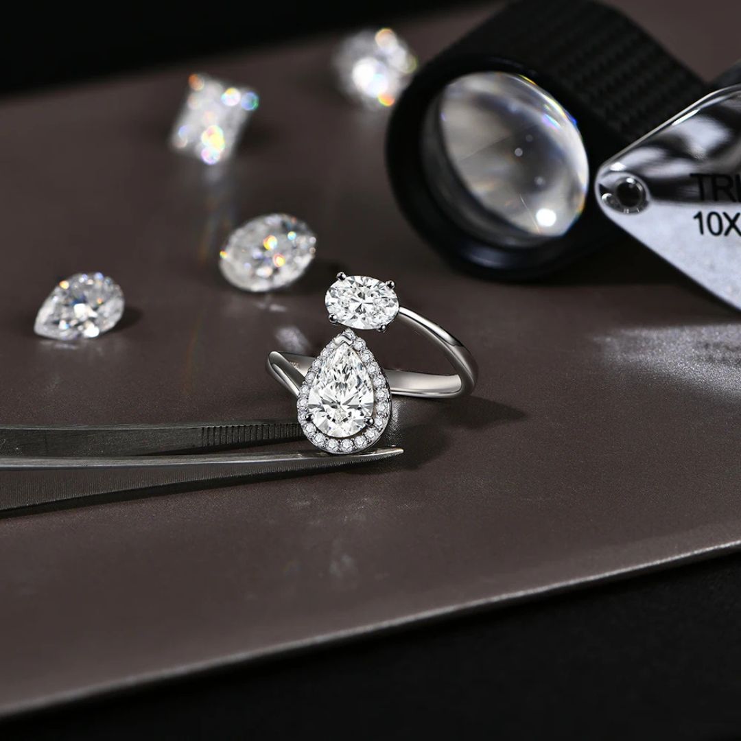 Luminaire Grace - Massief Gouden Moissanite Ring