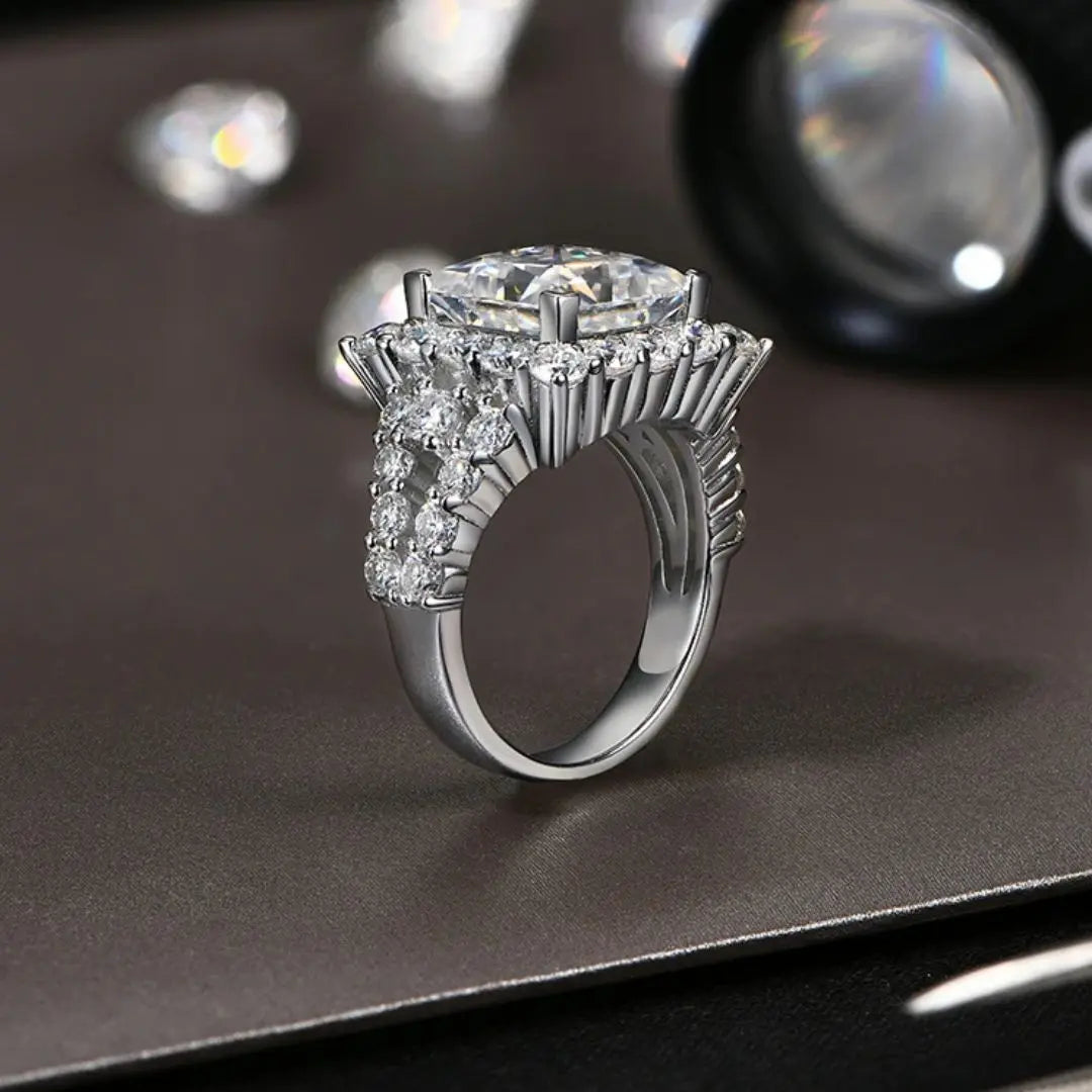 Royal Radiance - Bulky Moissanite Ring met Goldplating Amora Maison
